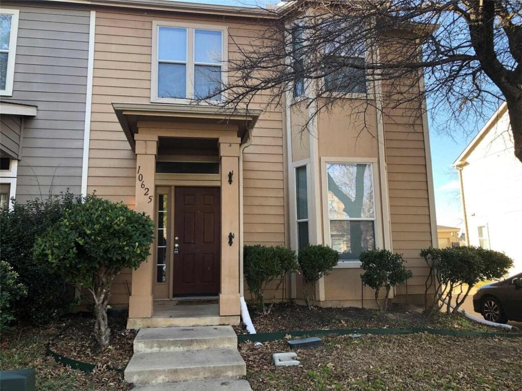 10625 Traymore Dr property
