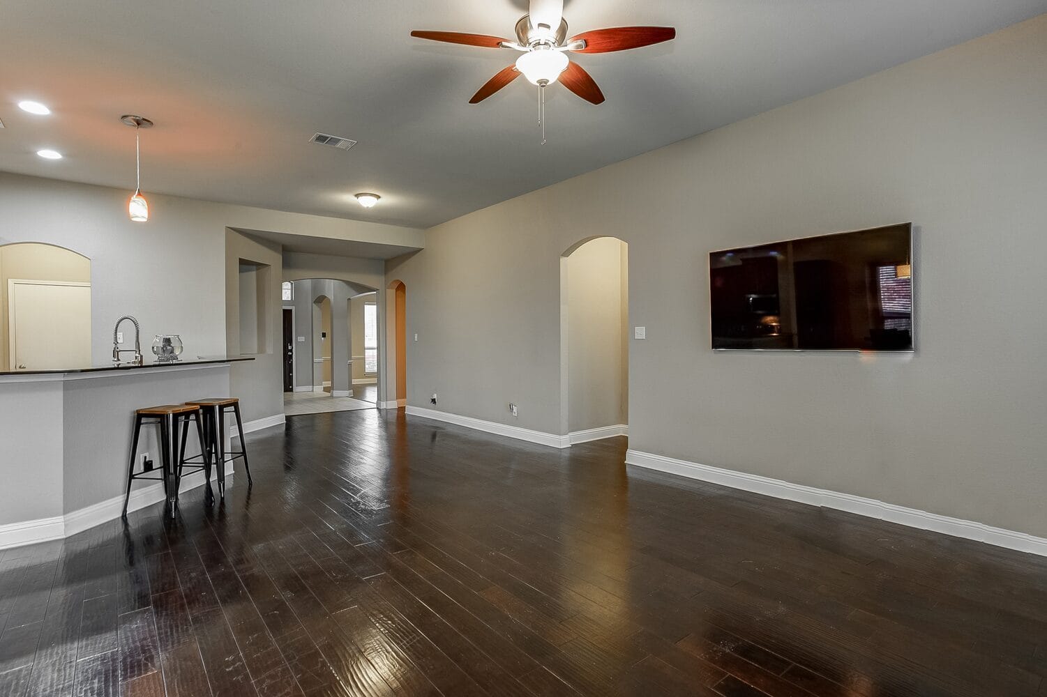 1008 Junegrass Ln, Crowley, TX 76036 5 1008 Junegrass Lane property photo 4