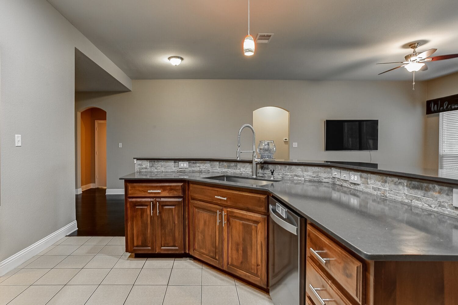 1008 Junegrass Ln, Crowley, TX 76036 10 1008 Junegrass Lane property photo 9