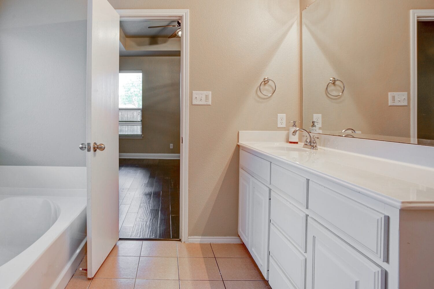 1008 Junegrass Ln, Crowley, TX 76036 19 1008 Junegrass Lane property photo 18