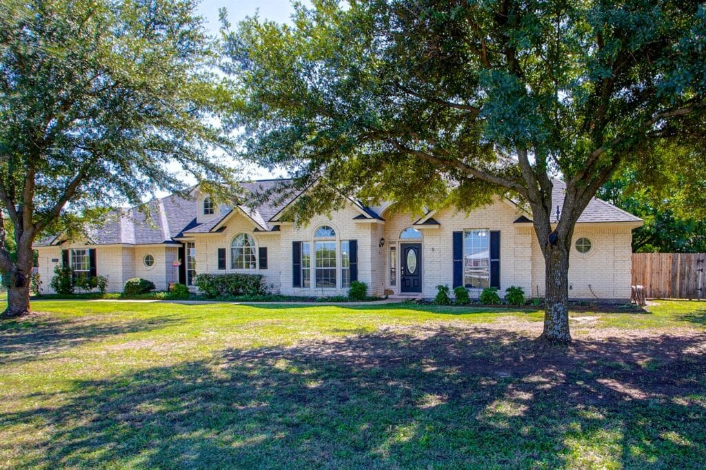 2909 Fm 1187 property