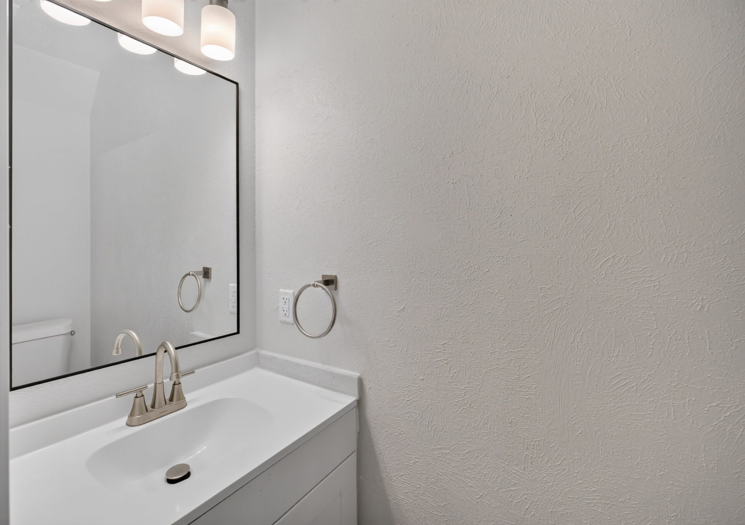 621 Carriagehouse Lane Unit 8F, Garland, Texas 75040 20 Carriagehouse sample photo 19