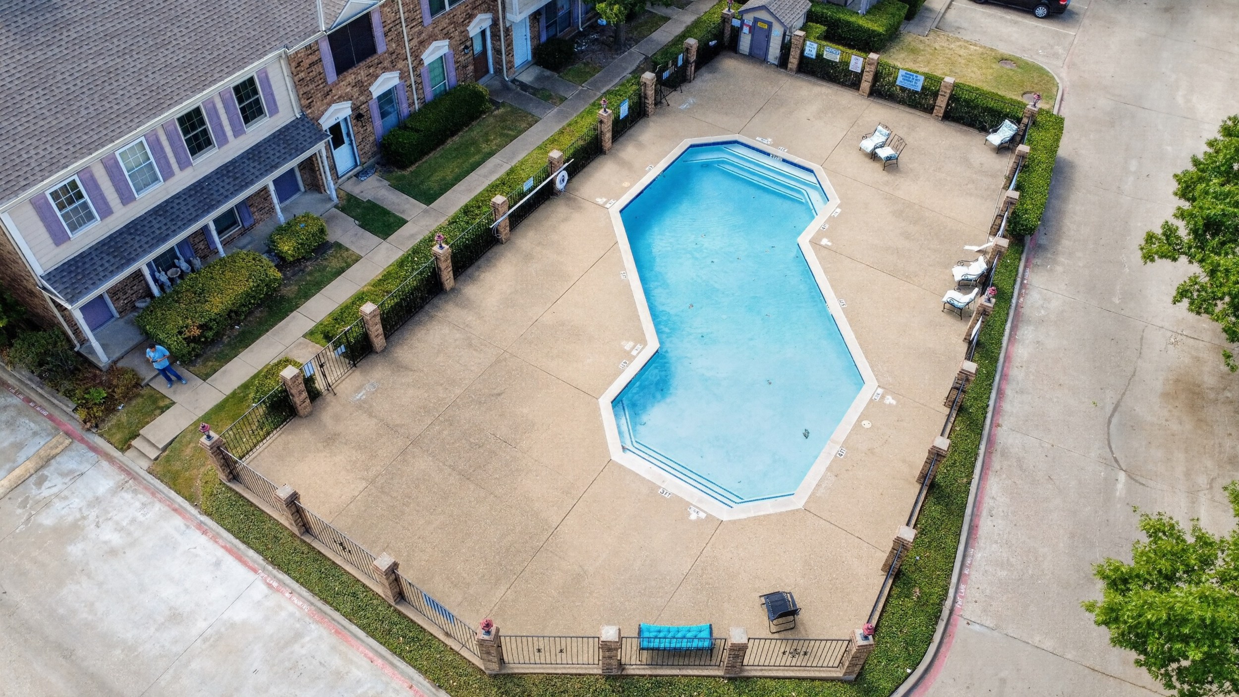 621 Carriagehouse Lane Unit 8F, Garland, Texas 75040 52 Carriagehouse sample photo 51