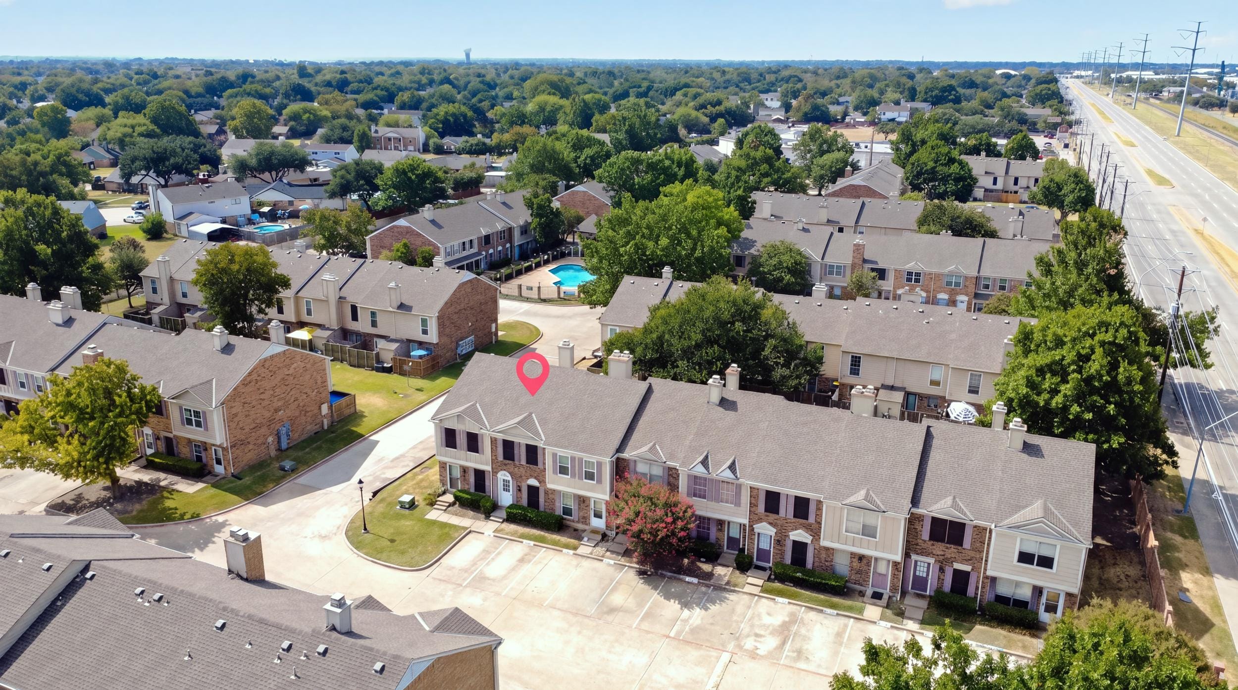 621 Carriagehouse Lane Unit 8F, Garland, Texas 75040 9 Carriagehouse sample photo 8