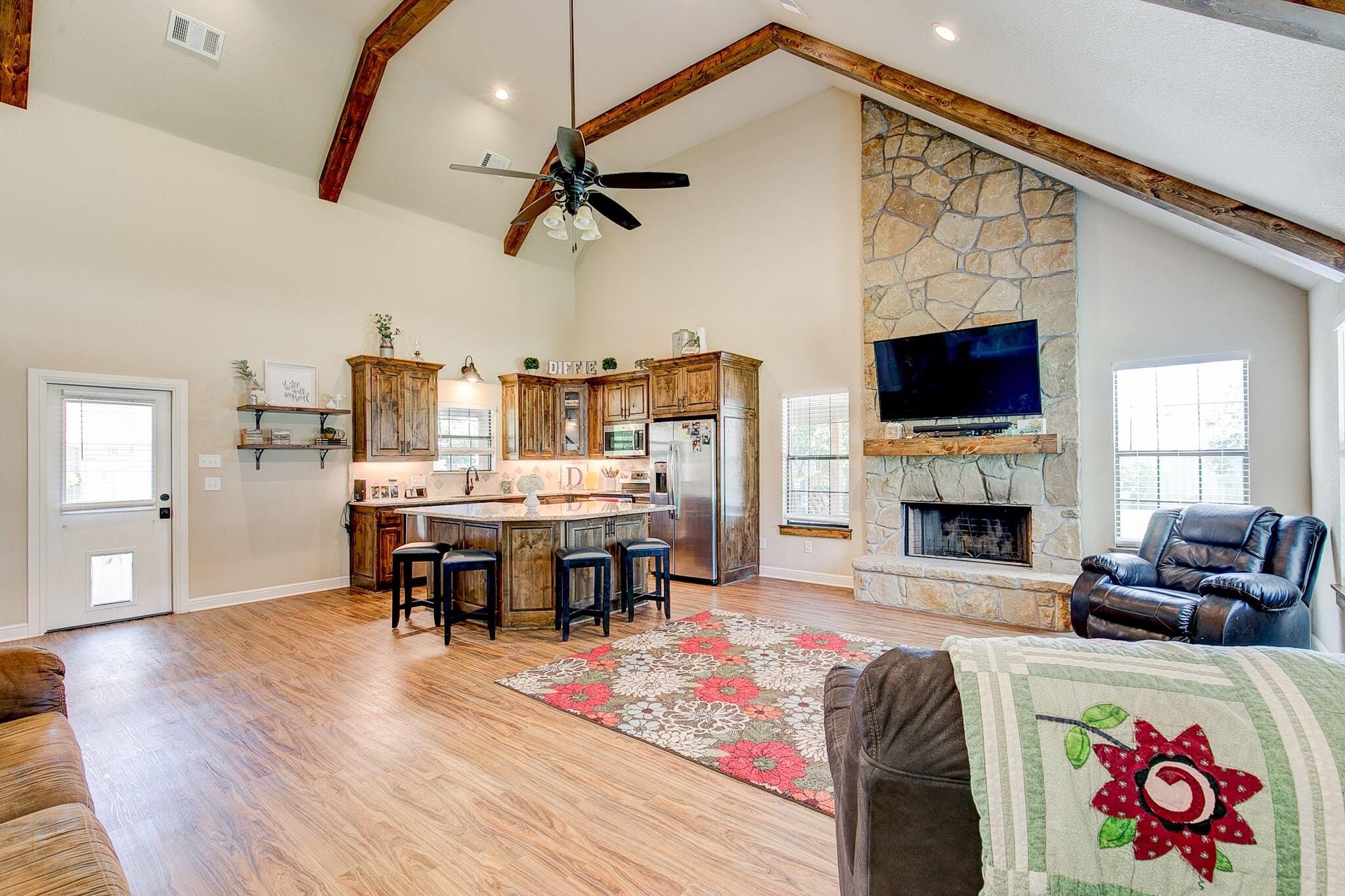 108 N 2nd St, Godley, TX 76044 - Buyer 8 108 N 2nd Street property photo 7
