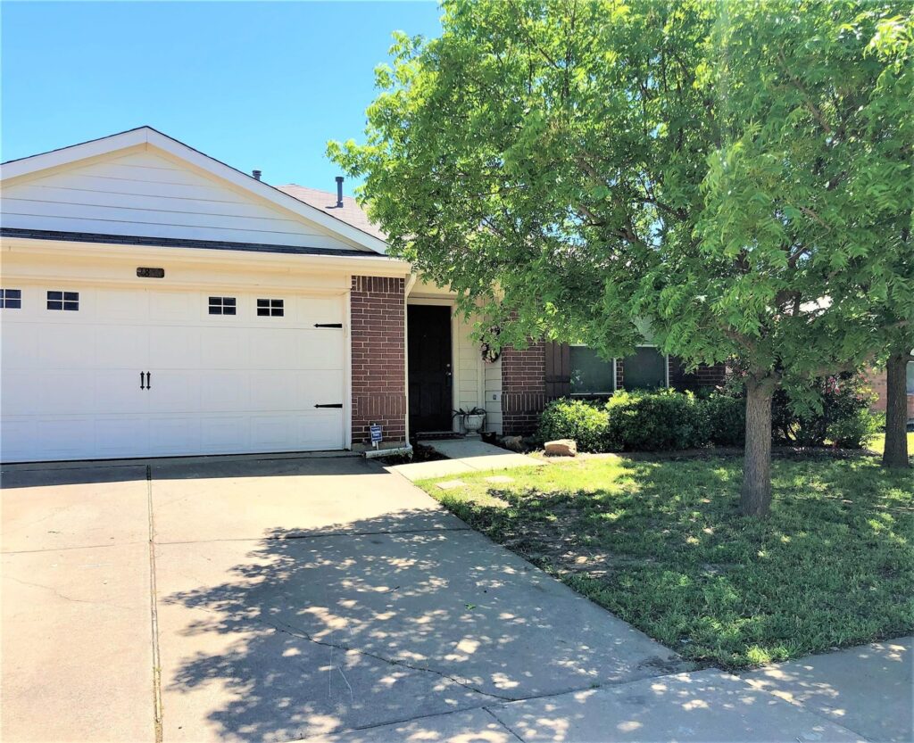1800 Two Hawks Dr property
