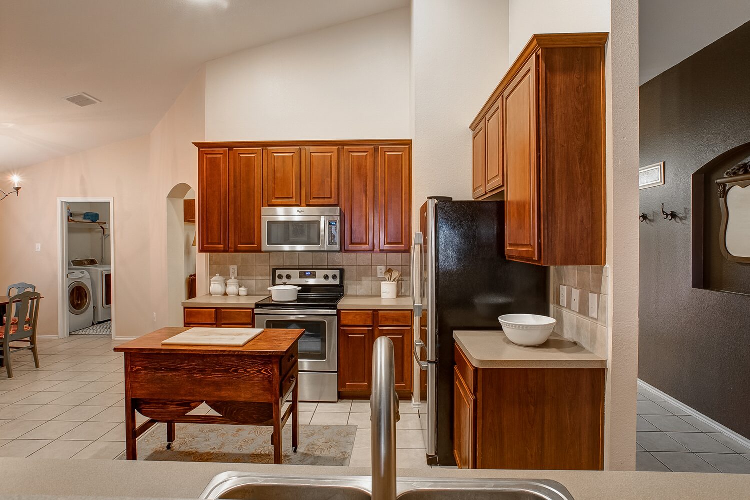 1929 Creek Crossing Drive, Fort Worth, TX 76247 - Seller 6 1929 Creek Crossing Drive property photo 4