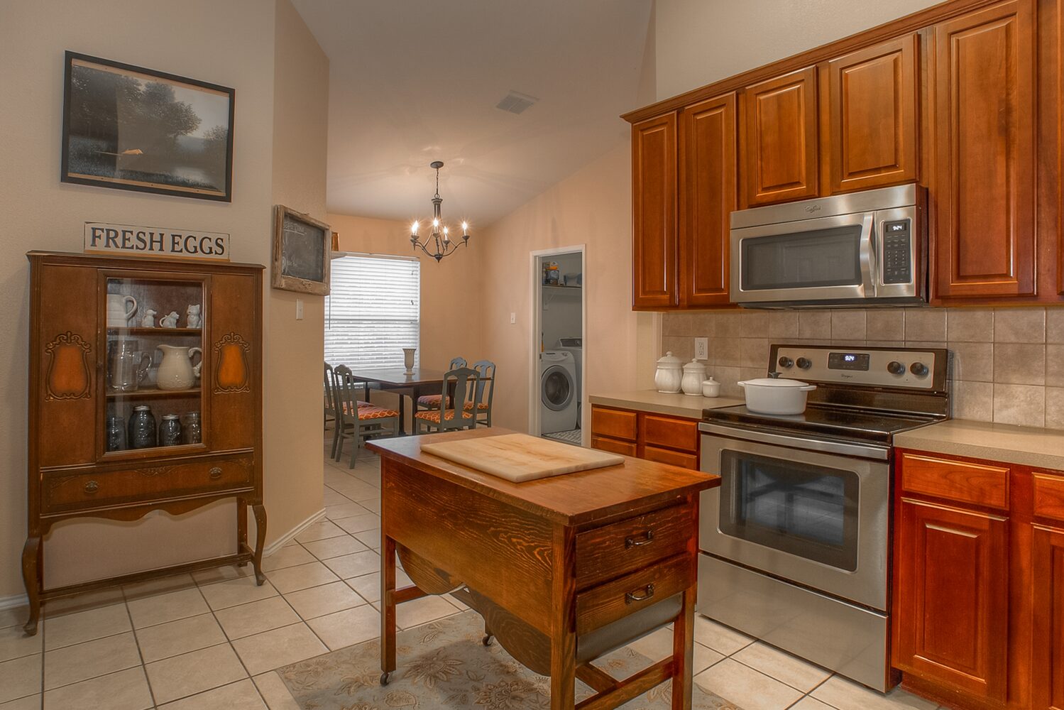 1929 Creek Crossing Drive, Fort Worth, TX 76247 - Seller 8 1929 Creek Crossing Drive property photo 6