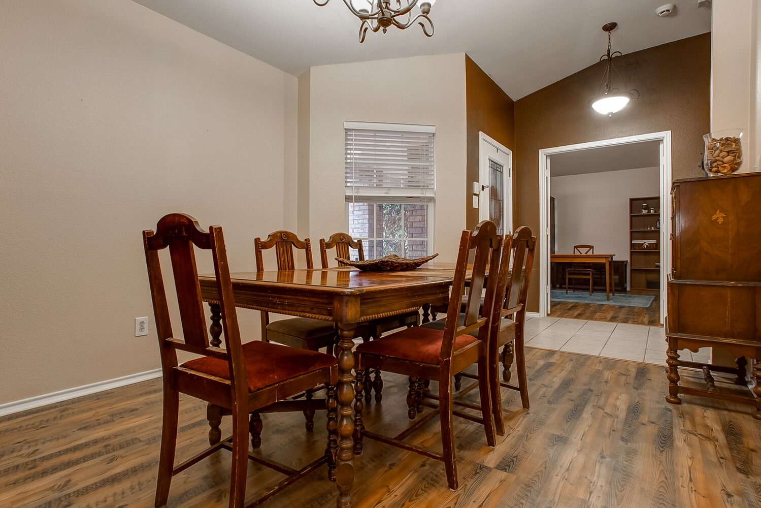 1929 Creek Crossing Drive, Fort Worth, TX 76247 - Seller 34 1929 Creek Crossing Drive property photo 32