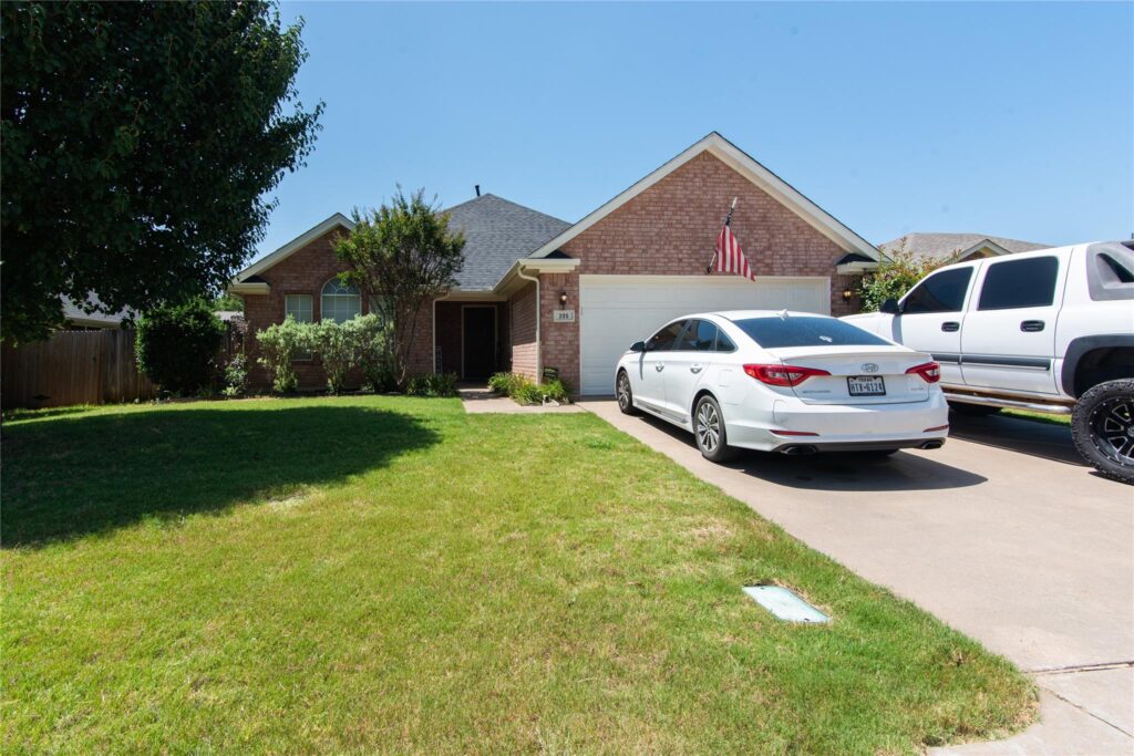 205 Willow St property