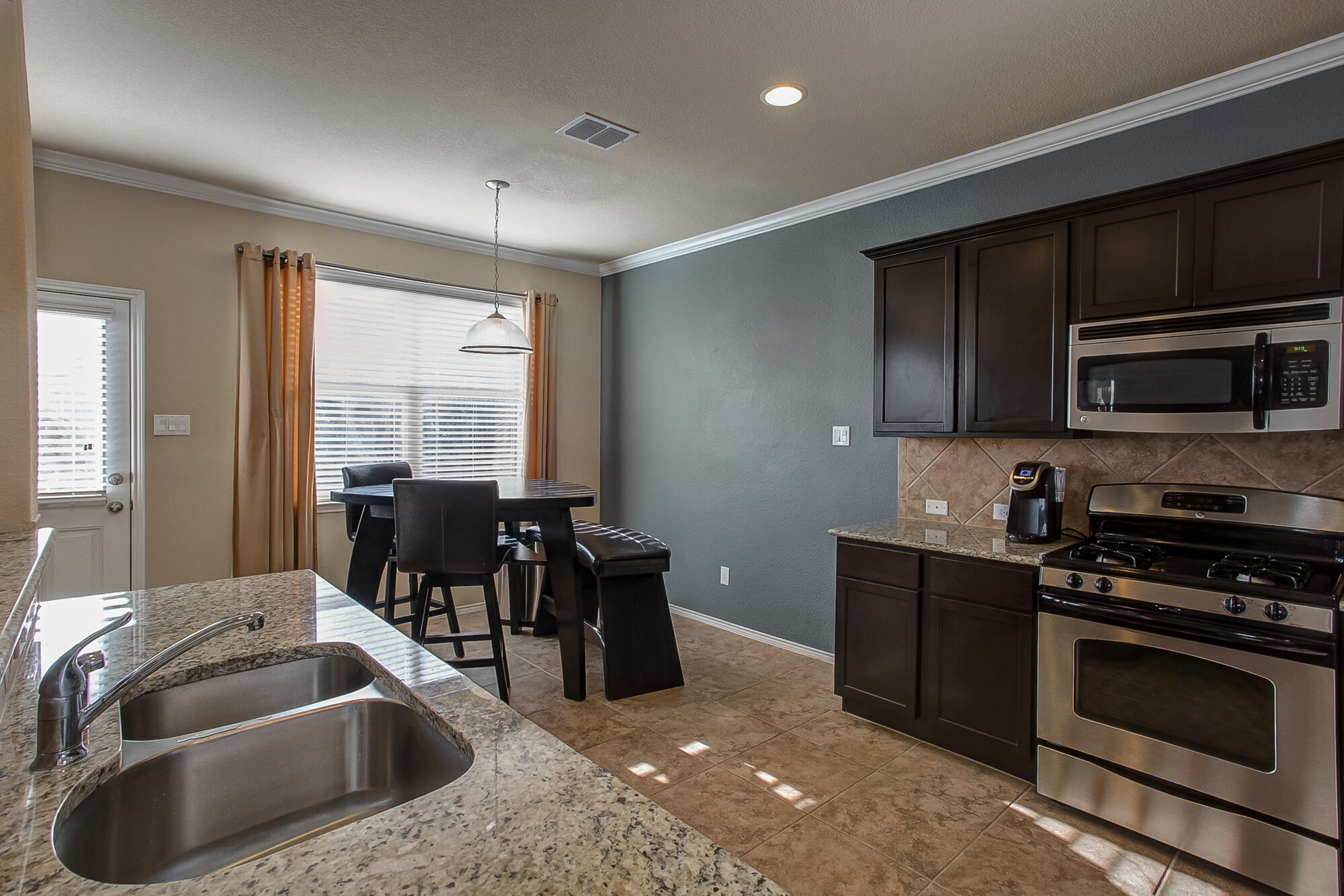 2812 Houston Wood Drive, Fort Worth, TX 76244 - Seller 6 2812 Houston Wood Drive property photo 4