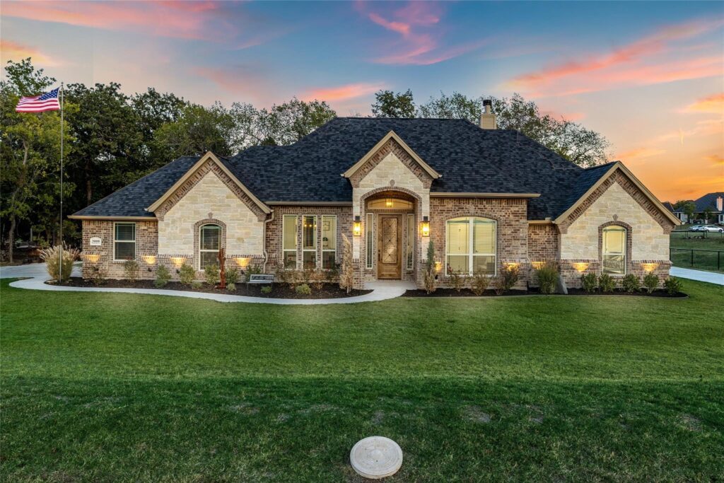 3008 Fossil Oaks Dr property