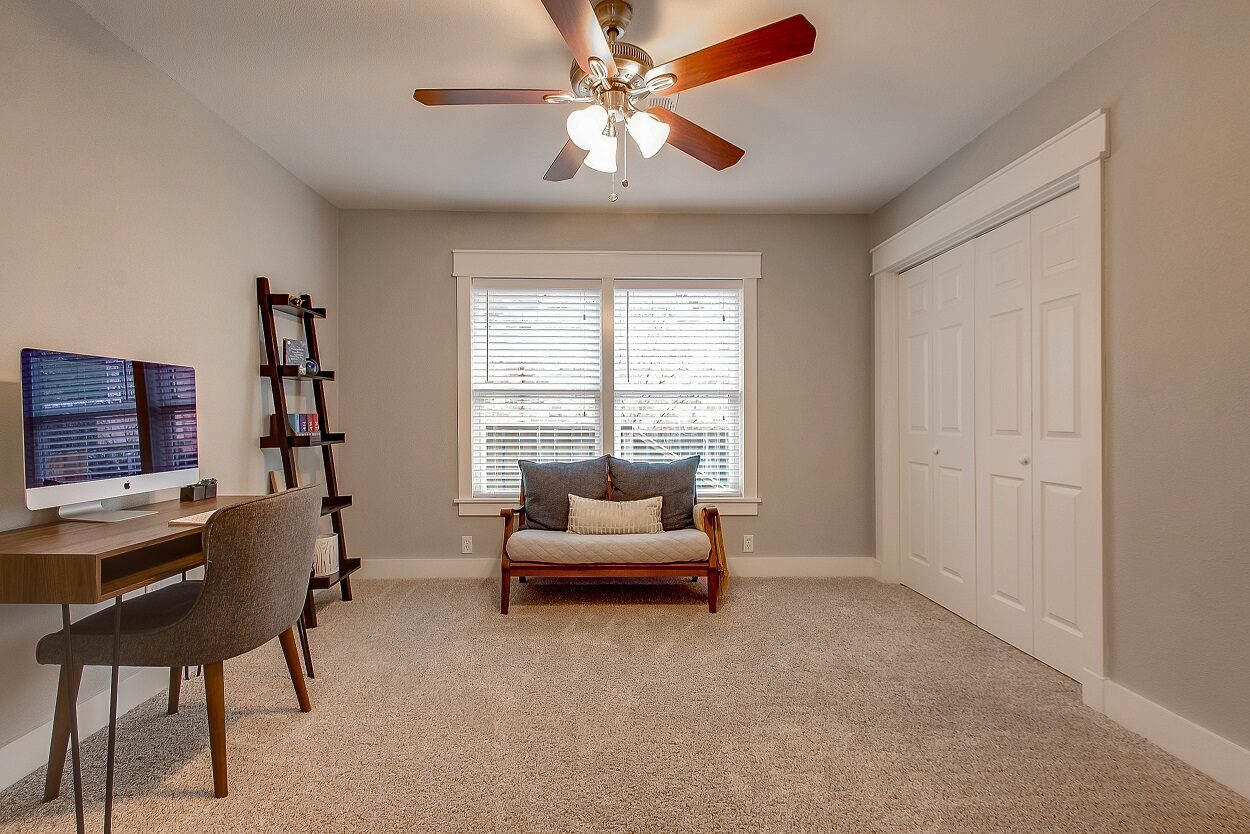 4608 Lafayette Avenue, Fort Worth, TX 76107 - Seller 27 Room arranged as an office at 4608 Lafayette Avenue