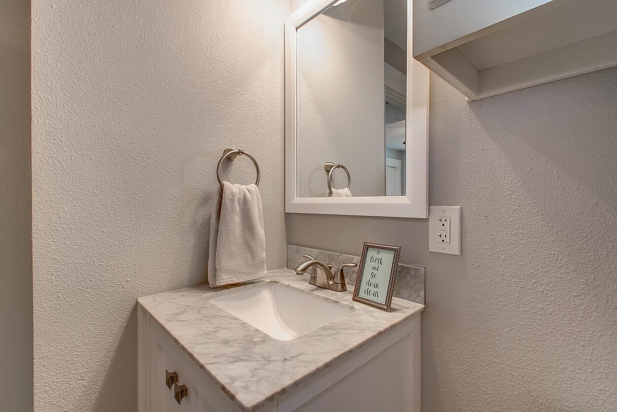 4608 Lafayette Avenue, Fort Worth, TX 76107 - Seller 29 Bathroom pedestal sink at 4608 Lafayette Avenue