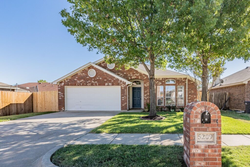 5209 Sioux Creek Ln property