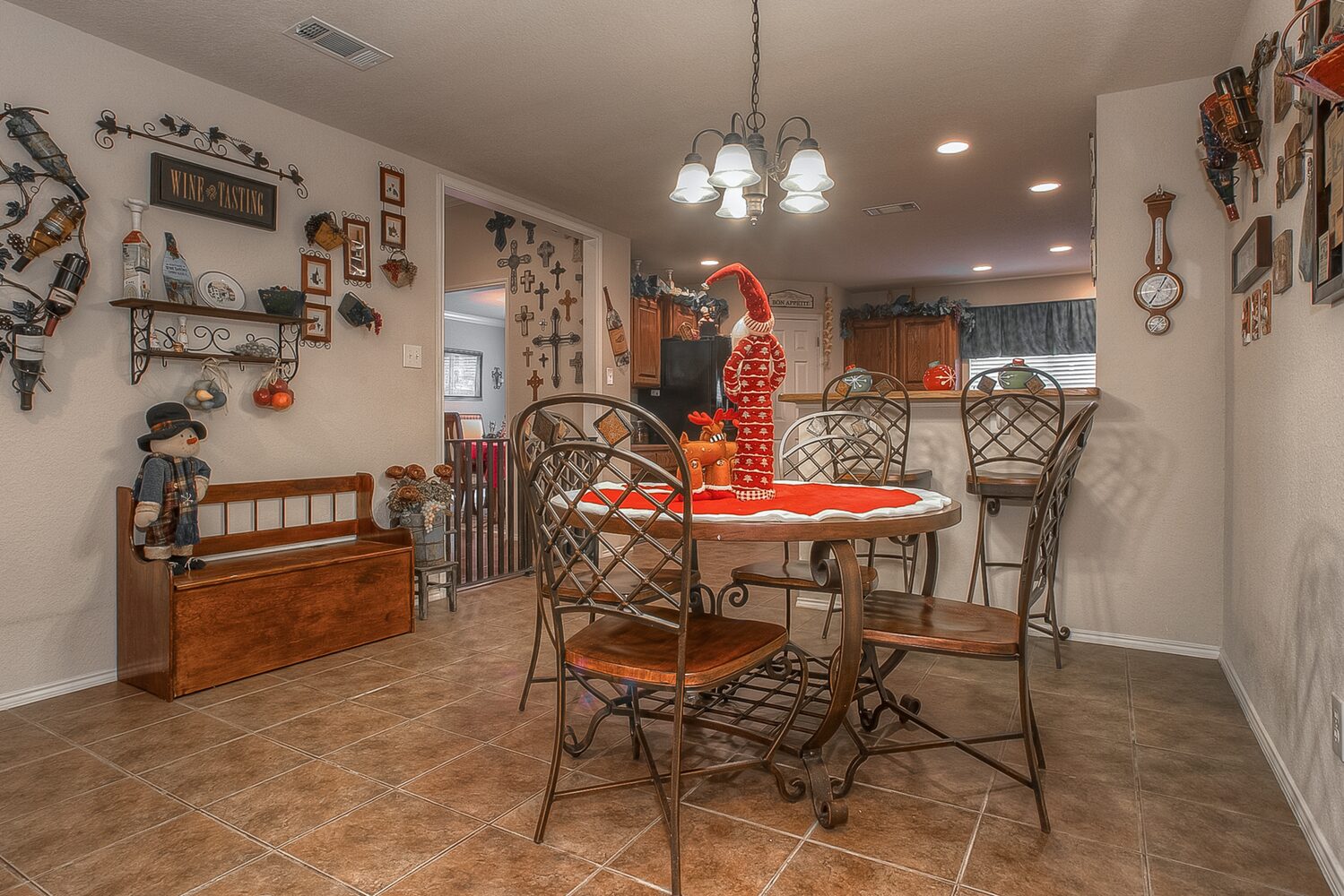 700 Snapper Drive, Burleson, TX 76028 - Seller 6 700 Snapper Drive, Burleson, Texas, photo 4