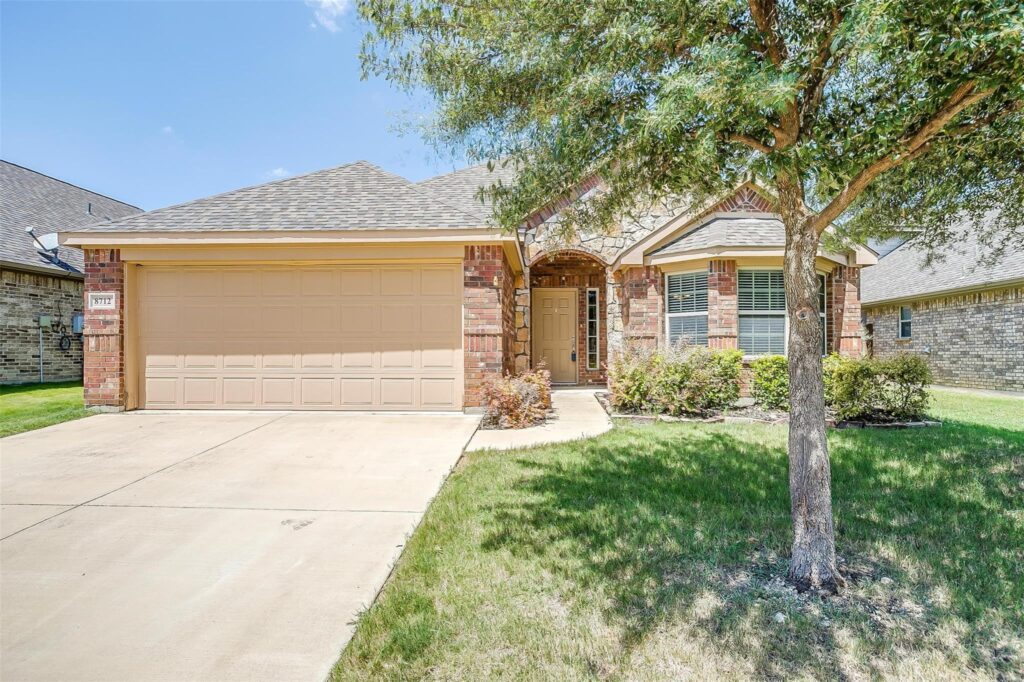 8712 Regal Royale Drive property